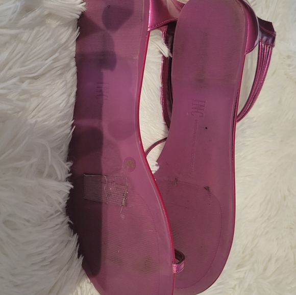 Sandals - Picture 3 of 3